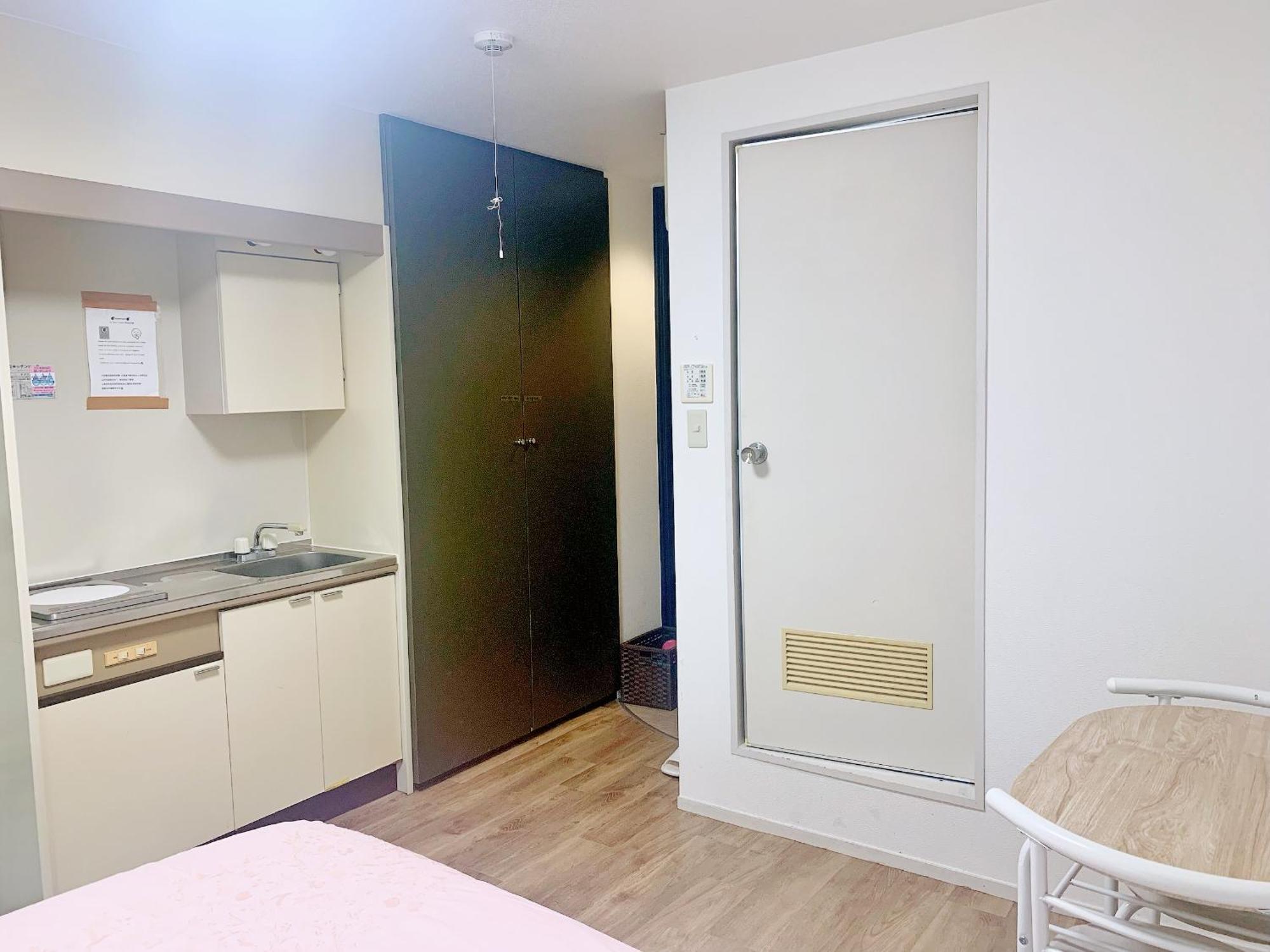 Apartment Shinjuku 新宿徒步圈!西新宿!都厅!新宿中央公园!2分钟步行到地铁!高速无限制网络!精致公寓autolock!104 Präfektur Tokio